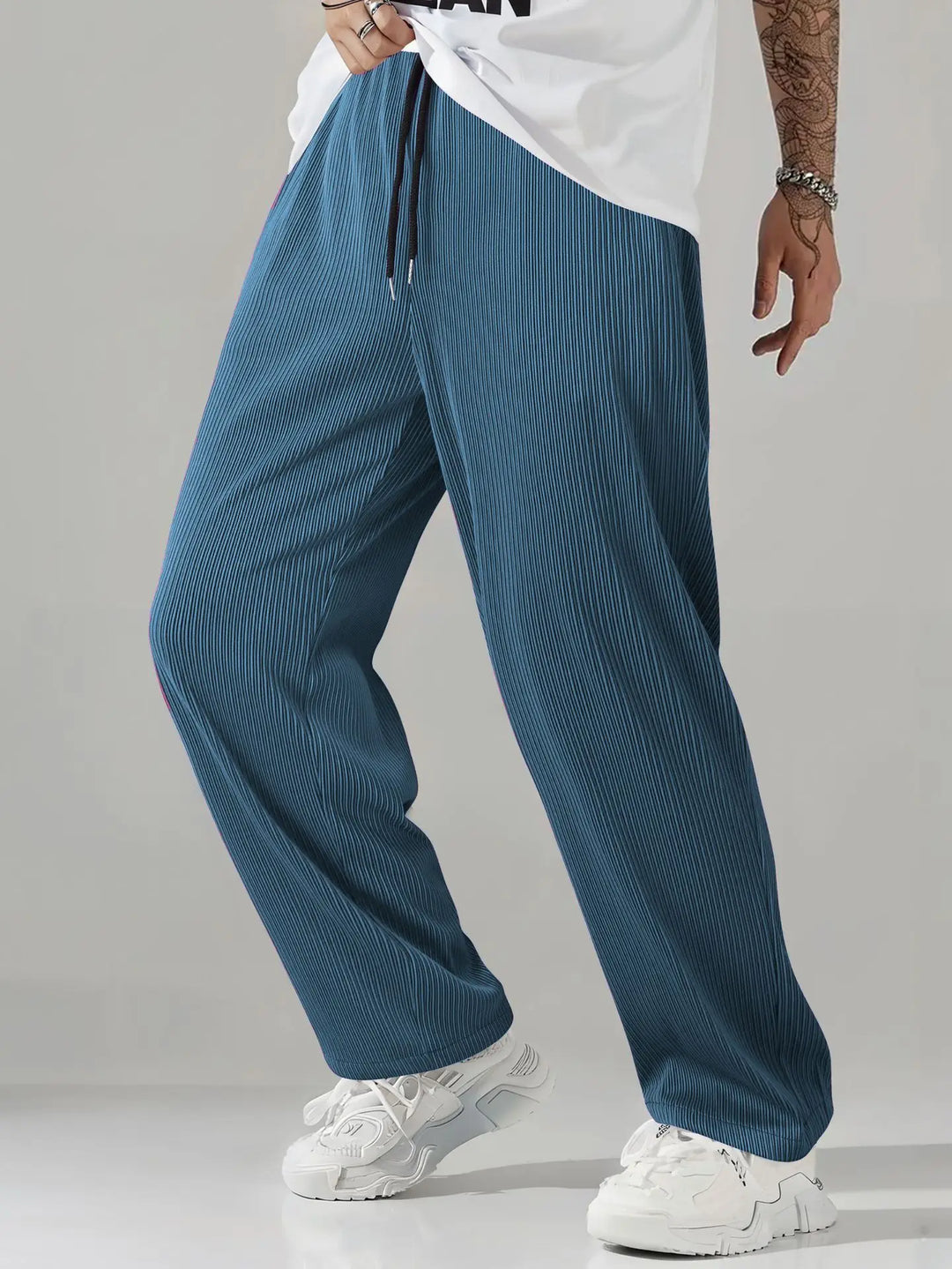 Shiny pants