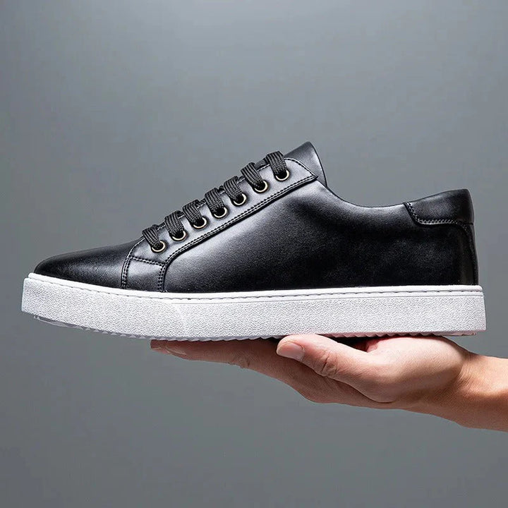 MATRIX Classy Leather Sneaker