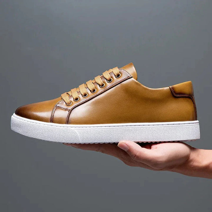 MATRIX Classy Leather Sneaker